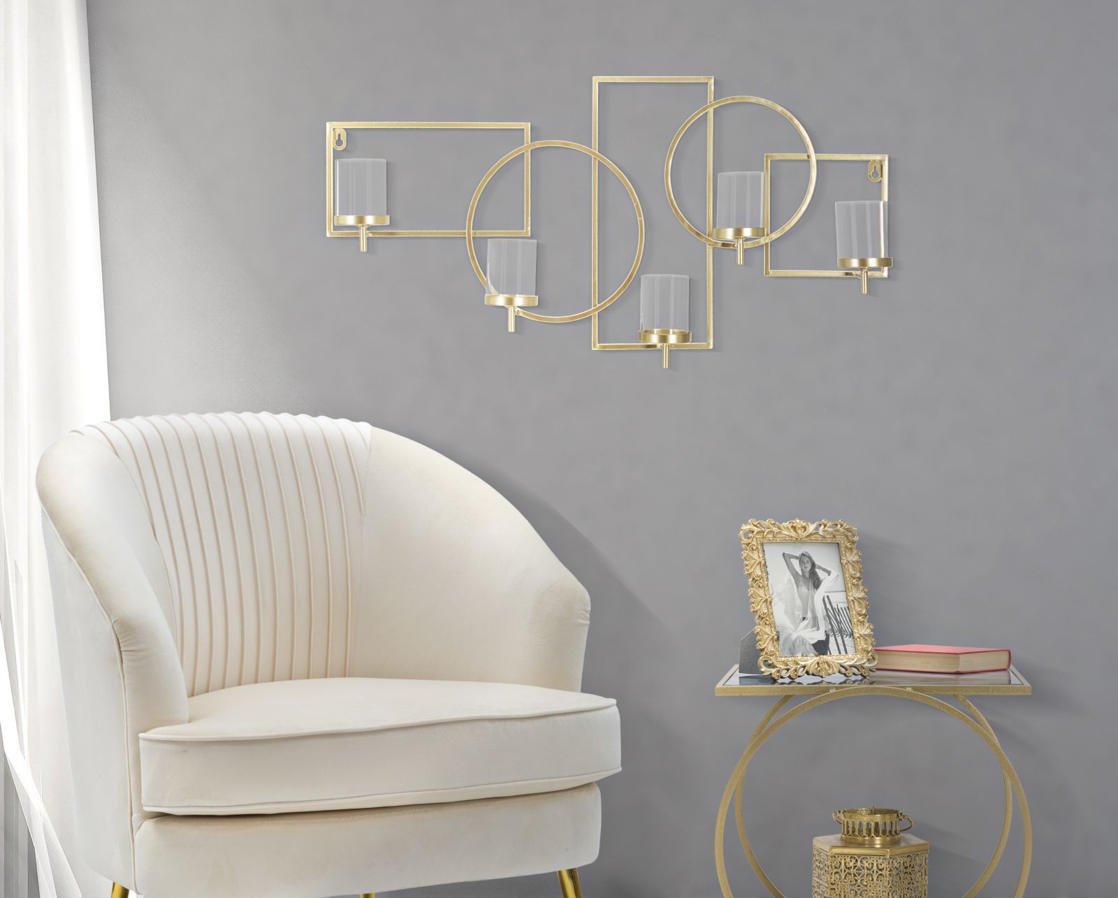 Küünlahoidja Marie Wall