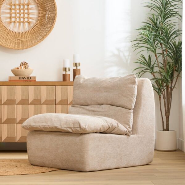 Elegantne kreemikas tugitool Luvia Creme elutoas